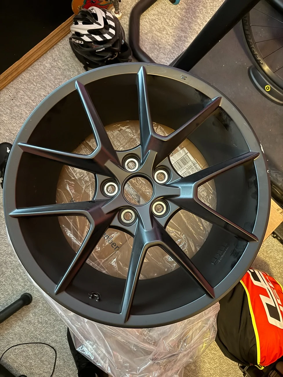 11th Gen Honda Civic 1 FL5 Type R wheel w/slight damage SOLD IMG_0824