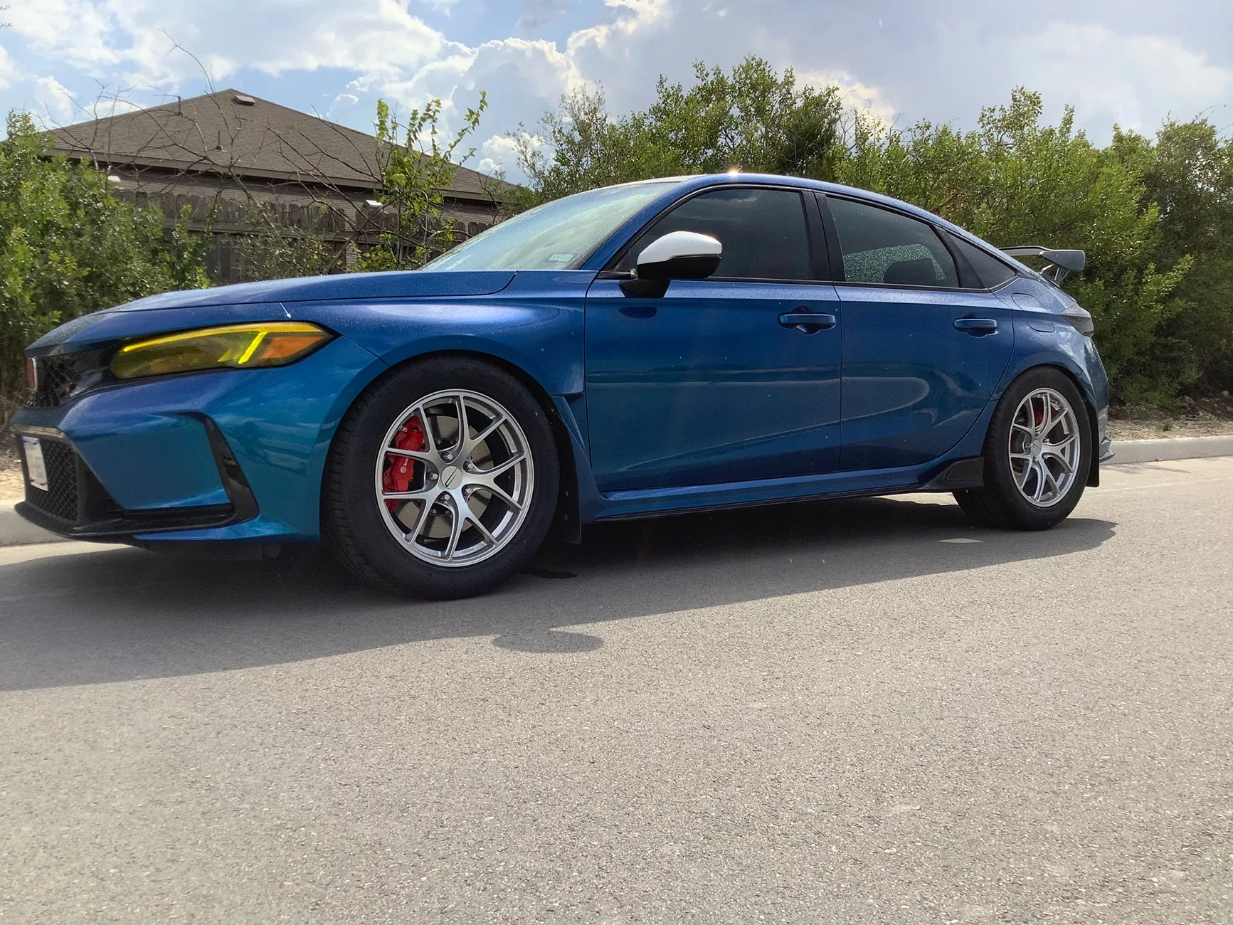 11th Gen Honda Civic What are your favorite wheels? IMG_0833