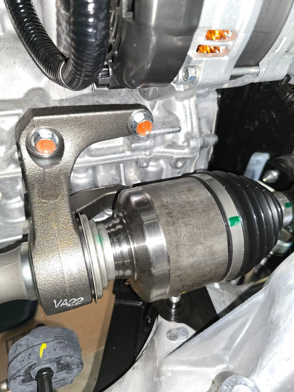 11th Gen Honda Civic HELP*** weird fluid leak from axle shaft bearing 20250830_150106