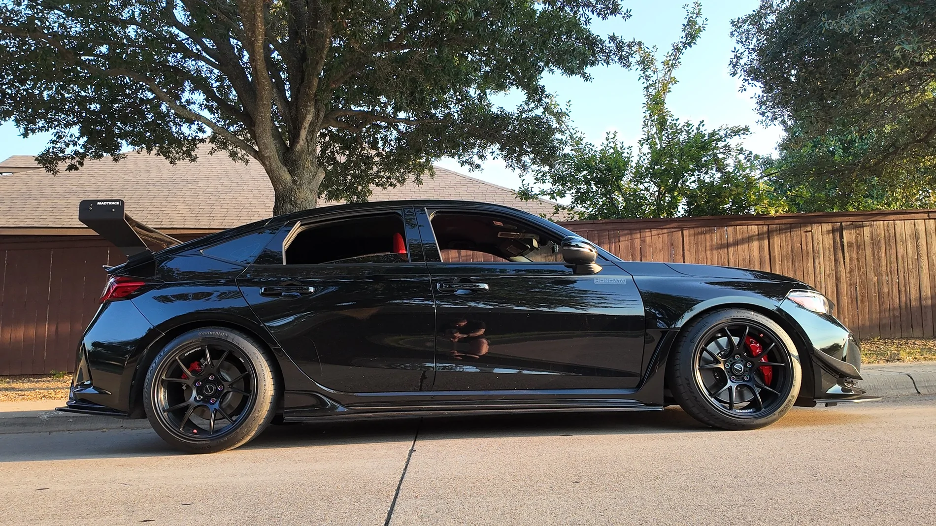 11th Gen Honda Civic Official CRYSTAL BLACK PEARL FL5 Type R Photos Thread dji_mimo_20250824_191338_20250824191339_1756081462669_photo