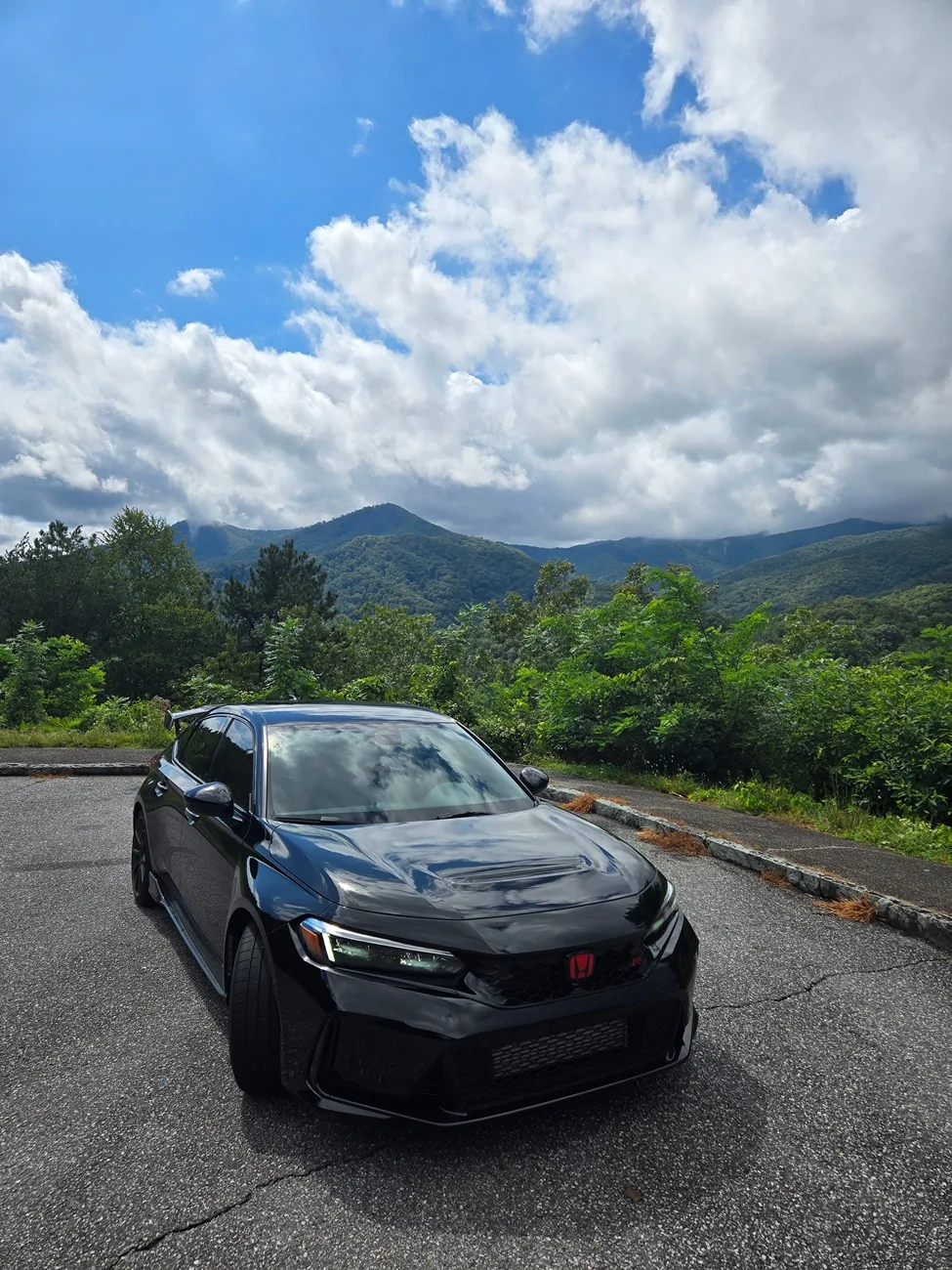 11th Gen Honda Civic Official CRYSTAL BLACK PEARL FL5 Type R Photos Thread 1000007104