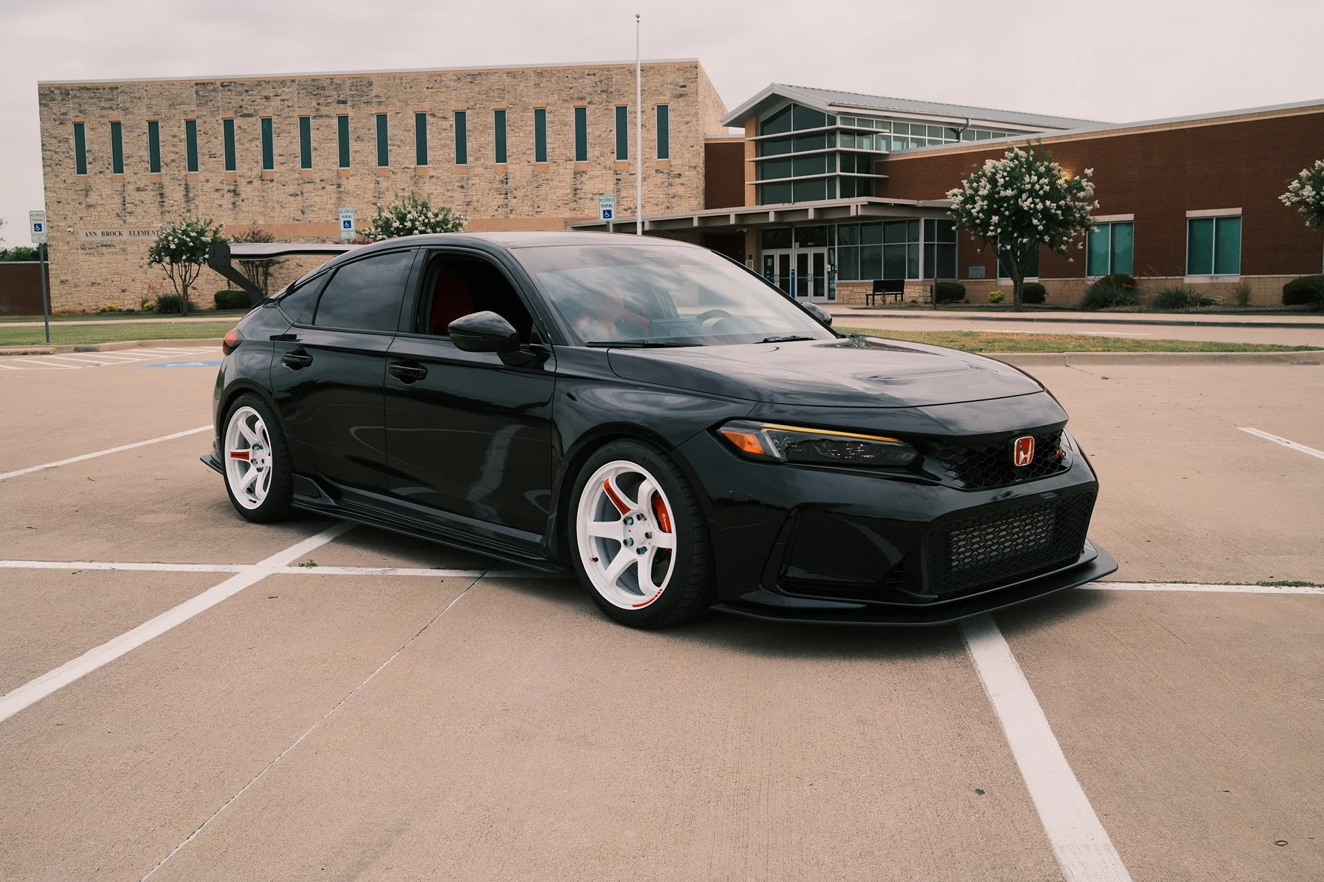 11th Gen Honda Civic FL5 parts - DFW Texas (wheels, CF wings, shift knob, mirrors, carbon trim etc) DSCF0344
