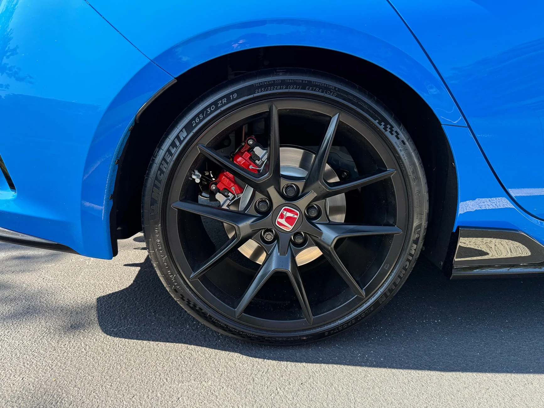11th Gen Honda Civic 2025 Boost Blue Type R IMG_8340