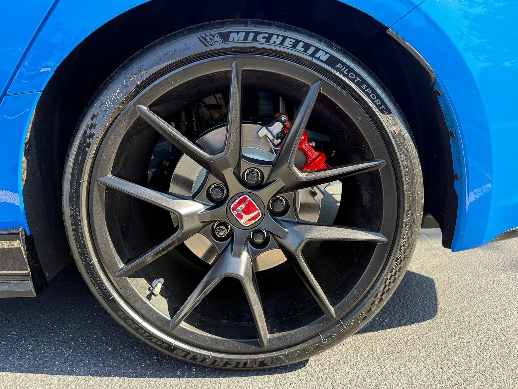 11th Gen Honda Civic 2025 Boost Blue Type R IMG_8339