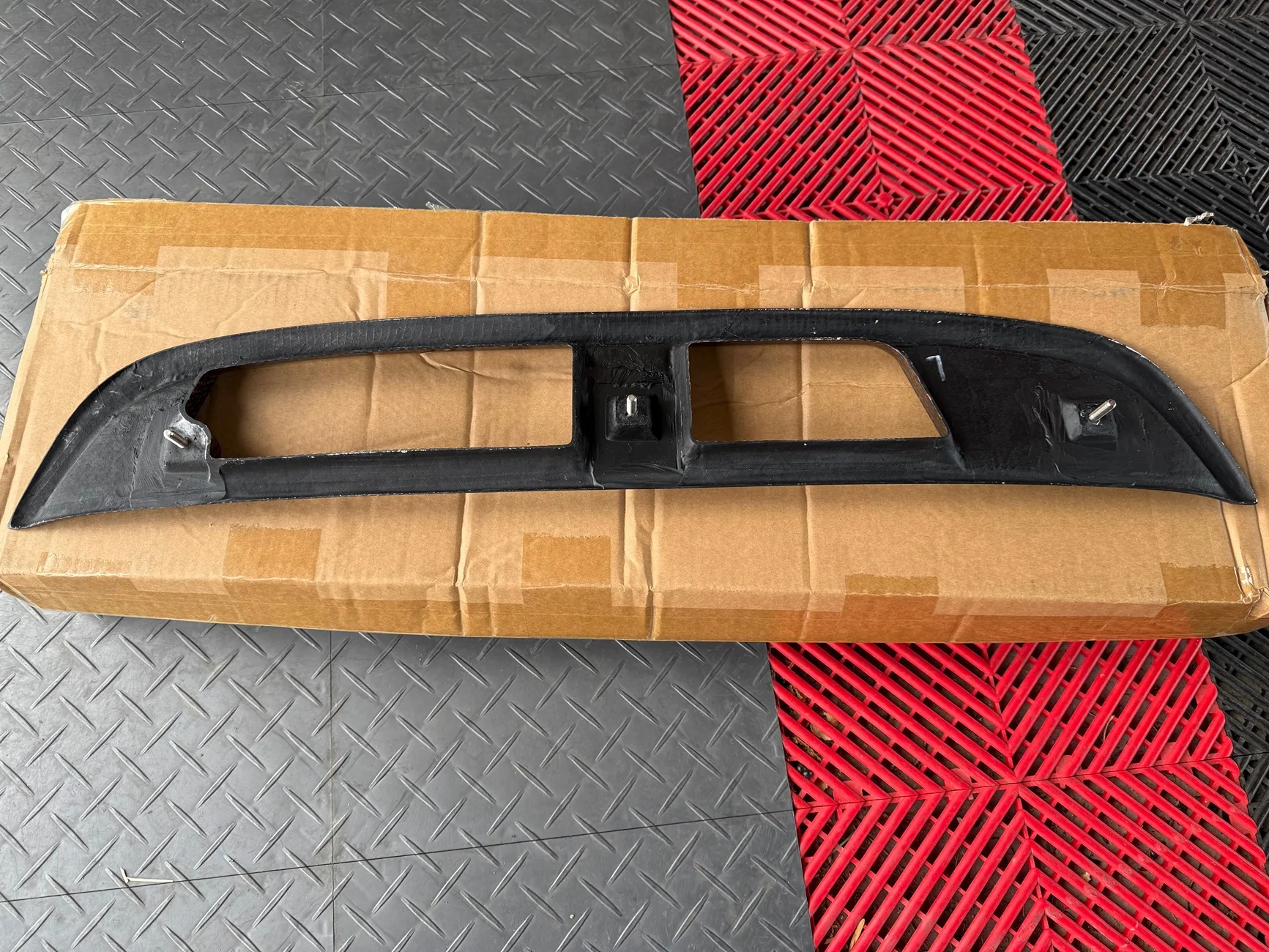 11th Gen Honda Civic Spoon Style Red/Black Carbon Hood Vent IMG_0251