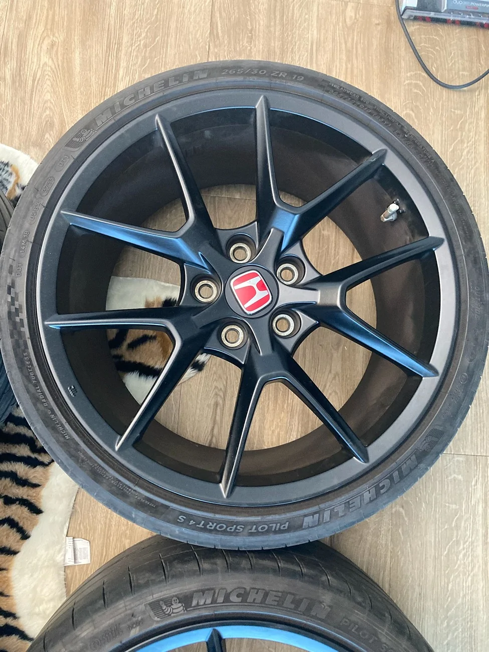 11th Gen Honda Civic FS: OEM FL5 wheels Img5