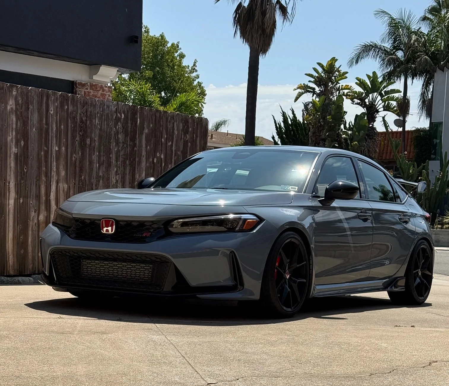 11th Gen Honda Civic Official SONIC GRAY PEARL FL5 Type R Photos Thread IMG_2048