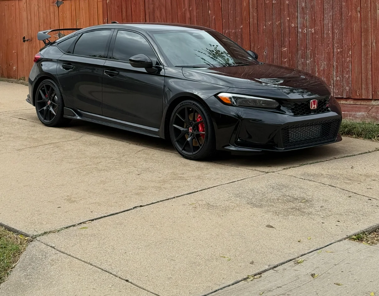 11th Gen Honda Civic Official CRYSTAL BLACK PEARL FL5 Type R Photos Thread IMG_7392