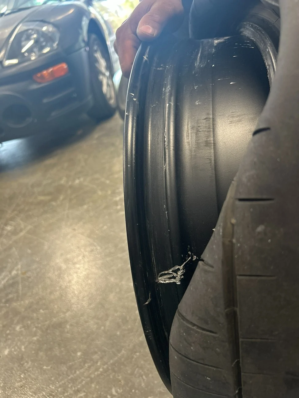 11th Gen Honda Civic Another not so good dealer experience with the dumb reverse mount wheels Image_251017_164008