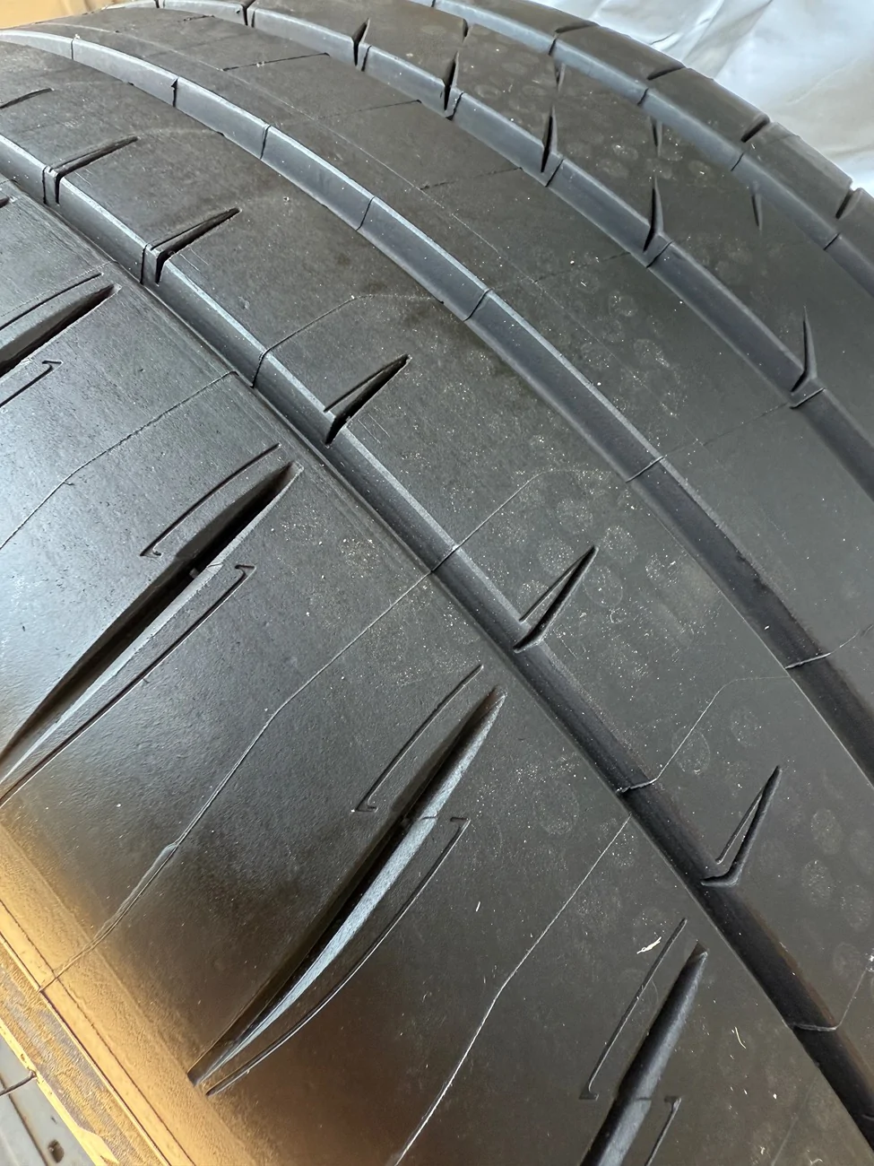 11th Gen Honda Civic Like New OEM FL5 Type R wheels and tires IMG_3260