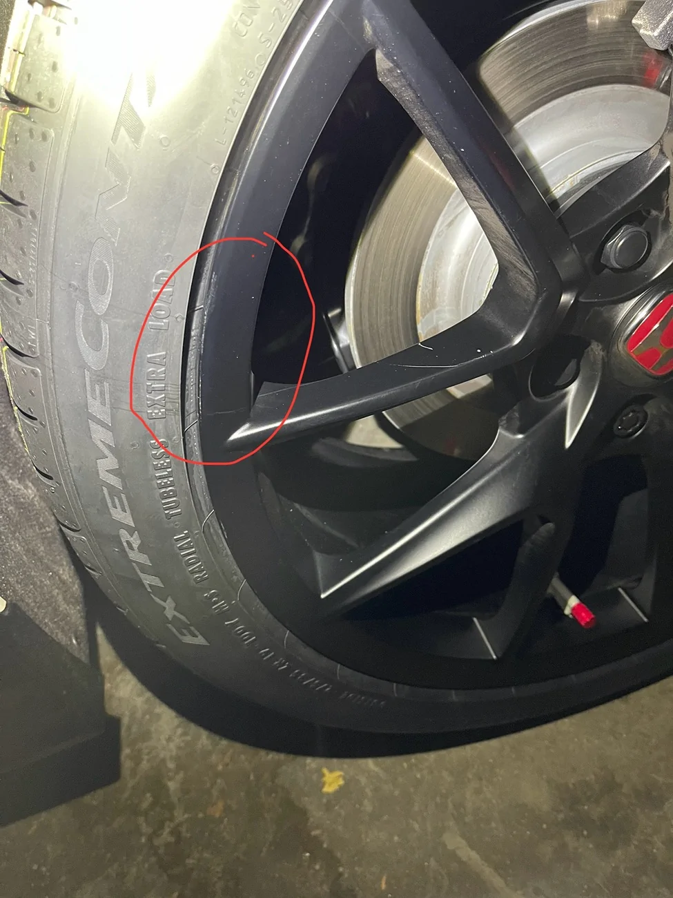 11th Gen Honda Civic Will a little scratch remover destroy the rims ? IMG_5627