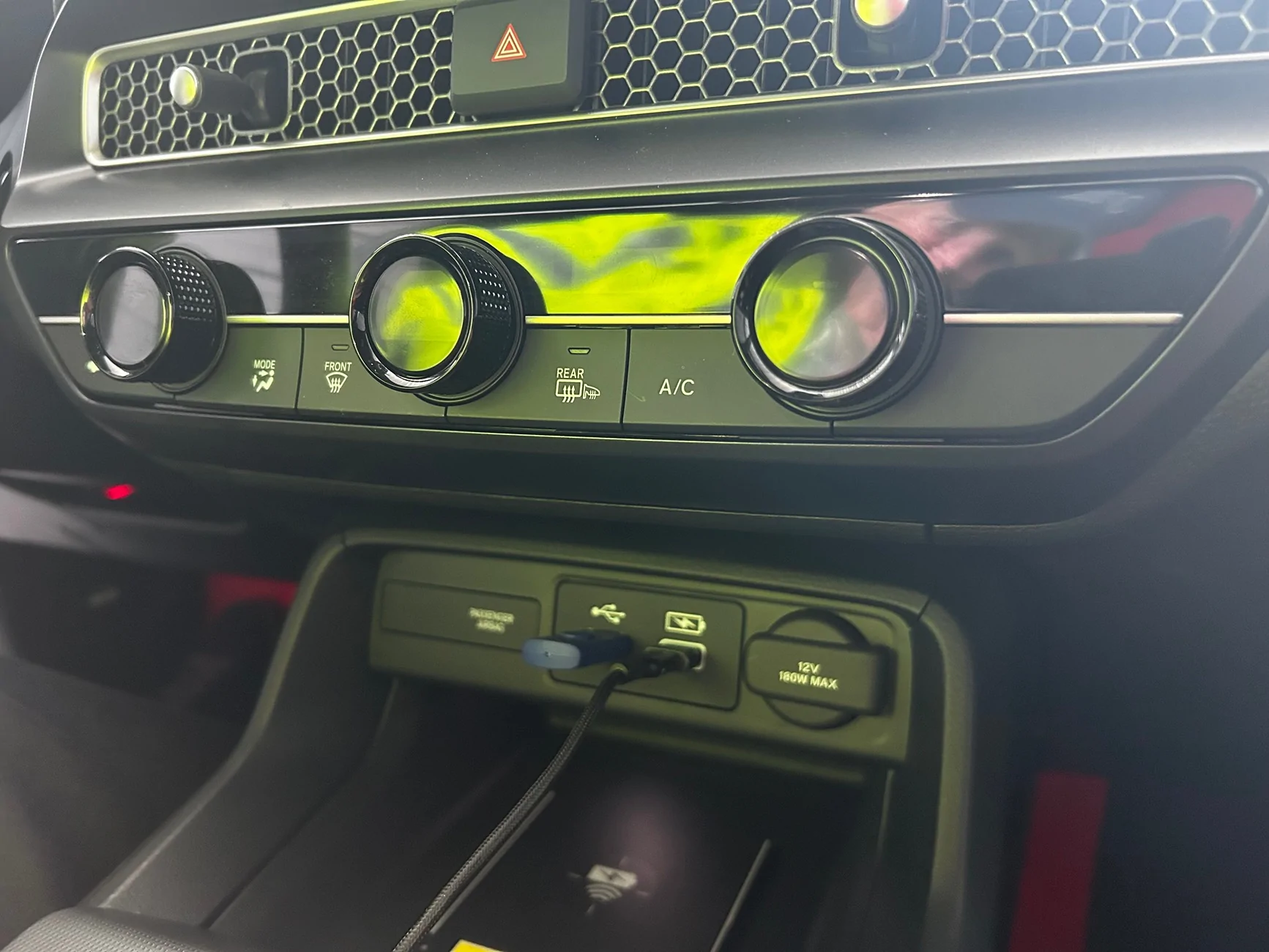 11th Gen Honda Civic I did a thing! Installed gloss black knobs (HVAC / climate control) IMG_6115