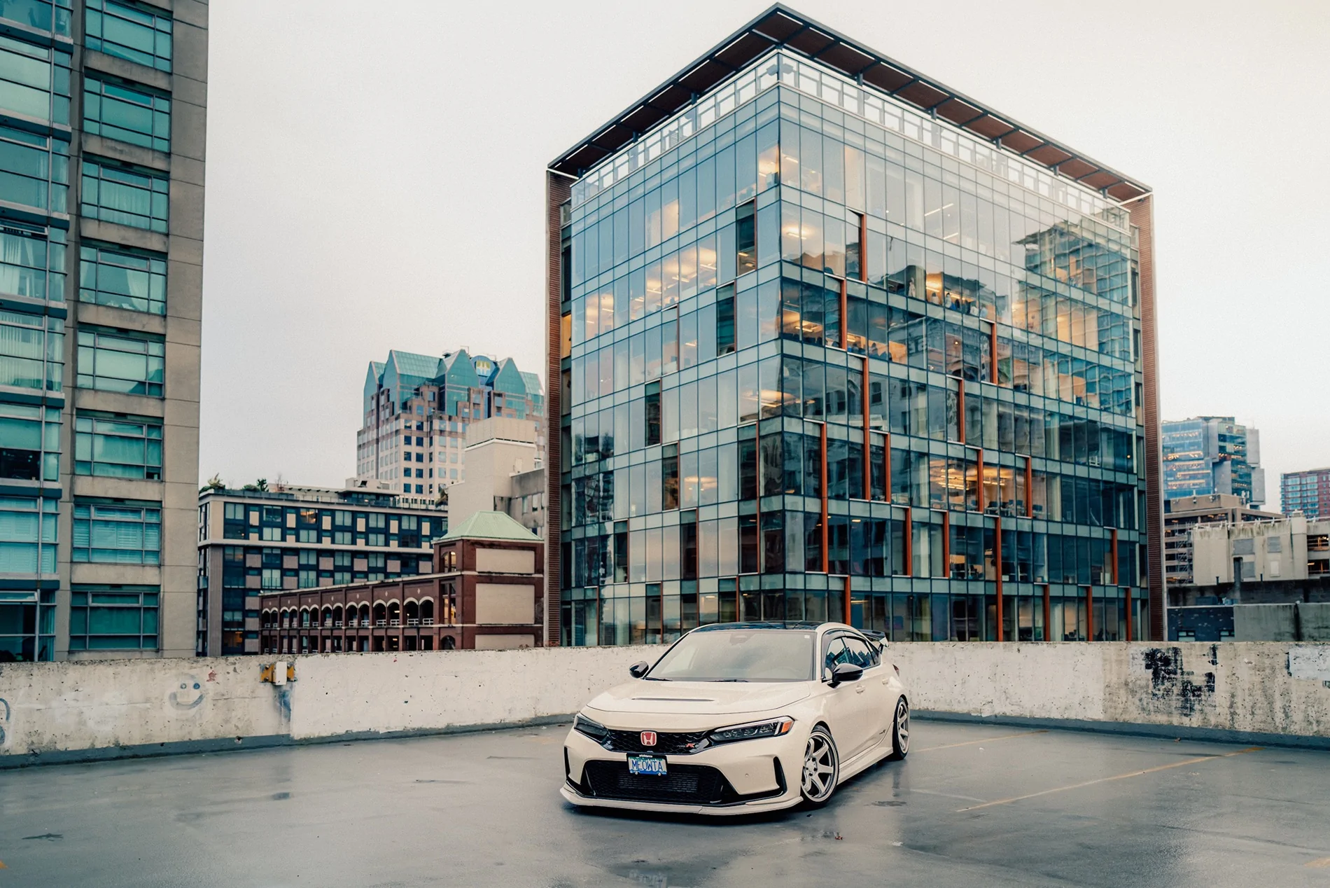 11th Gen Honda Civic Official CHAMPIONSHIP WHITE FL5 Type R Photos Thread L1000388