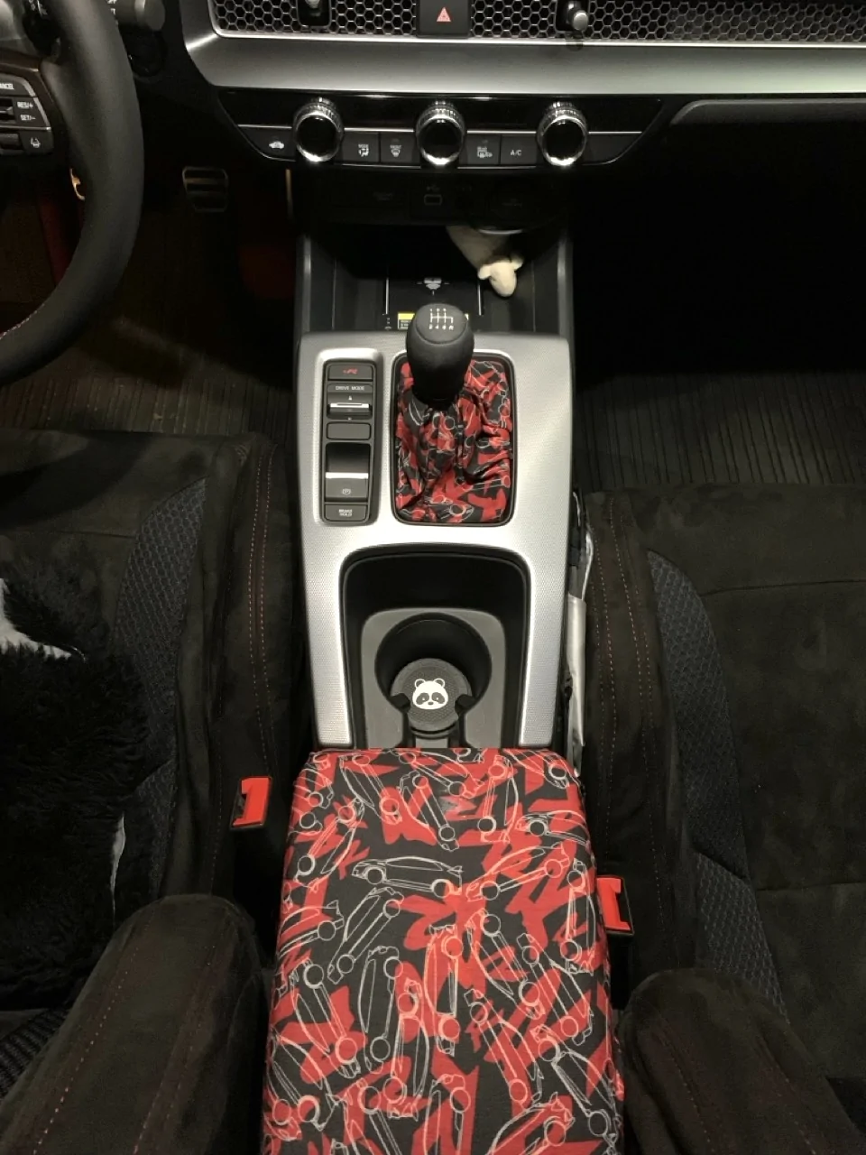 11th Gen Honda Civic Post your customized interior shiftboot