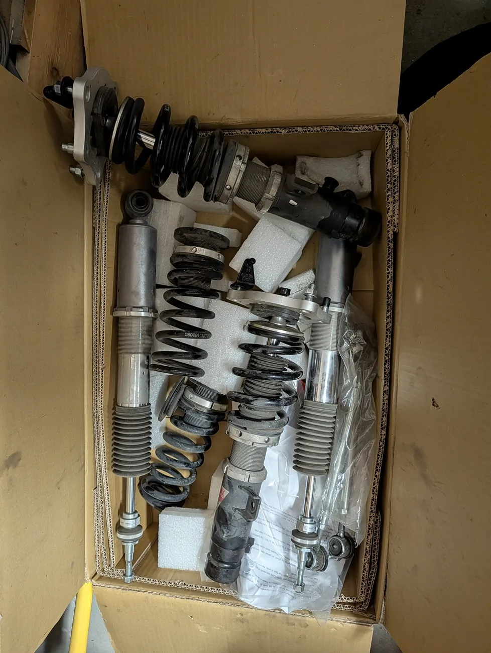11th Gen Honda Civic FS: 22+ Si Silvers Neomax Coilovers PXL_20251217_010625388