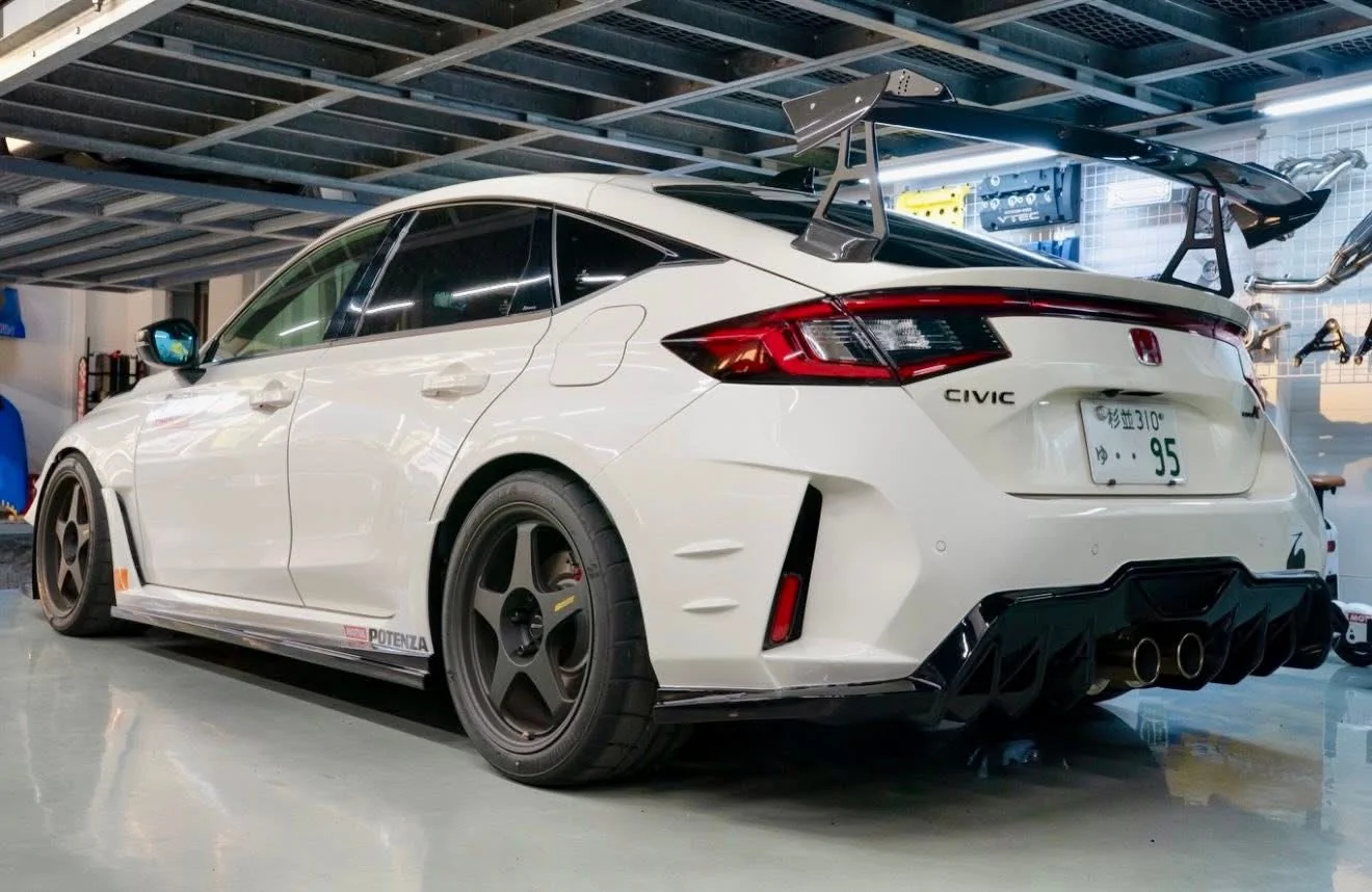 11th Gen Honda Civic Where’s the Aero? 1766414070774-zj