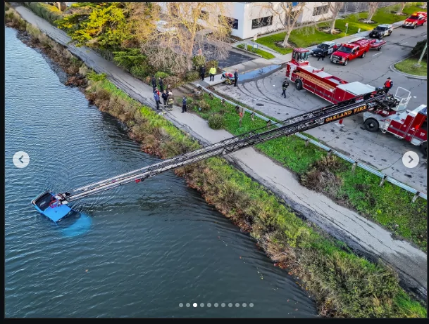 11th Gen Honda Civic Boost Blue FL5 turned into boat, Oakland/Eastbay area 1766941825418-2d