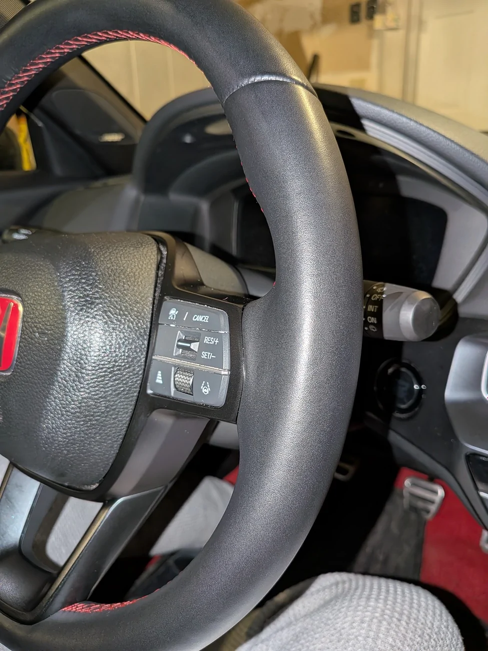 11th Gen Honda Civic How do you clean the leather steering wheel? 6563