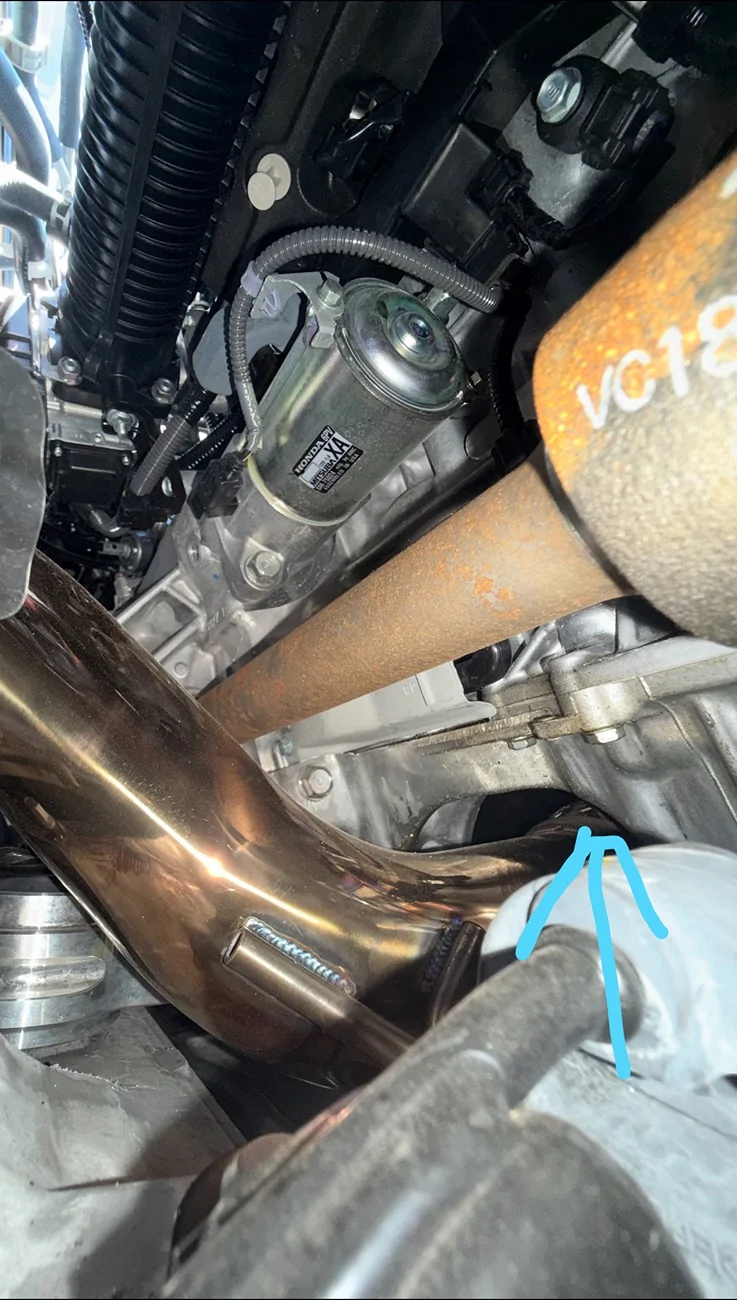 11th Gen Honda Civic OIL leak IMG_2734