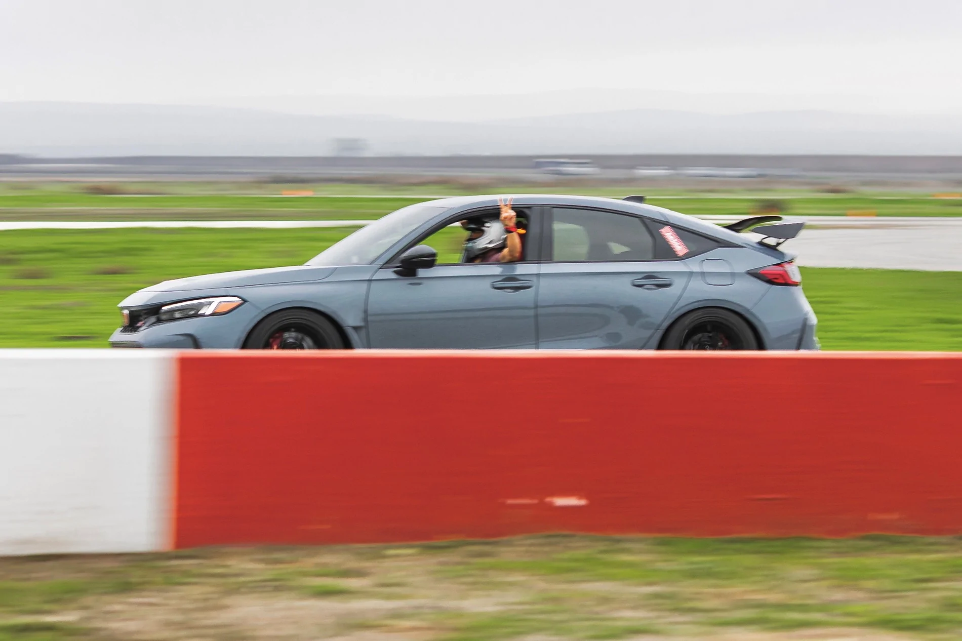 11th Gen Honda Civic Official SONIC GRAY PEARL FL5 Type R Photos Thread IMG_3684