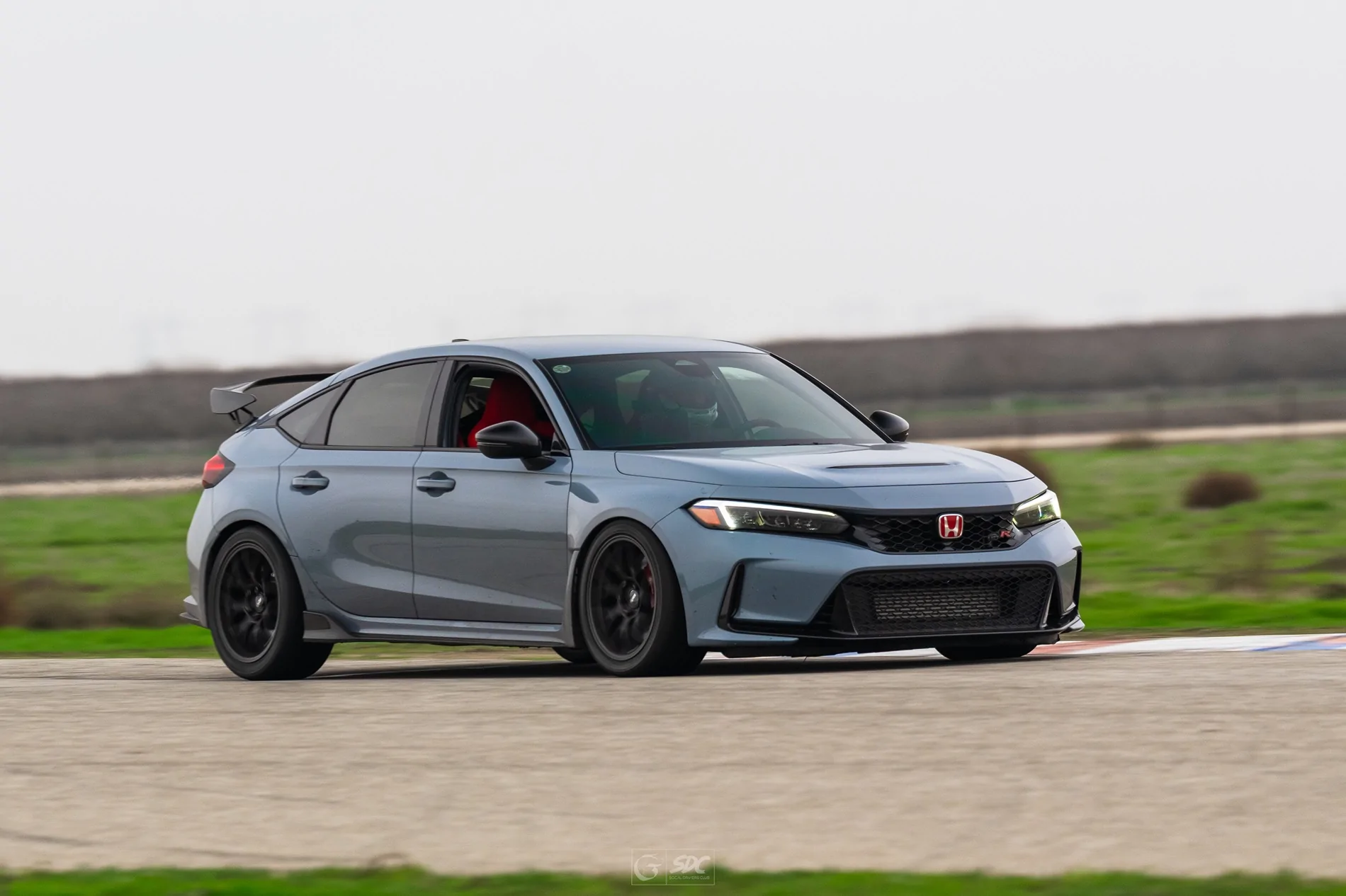 11th Gen Honda Civic Official SONIC GRAY PEARL FL5 Type R Photos Thread DSC05163