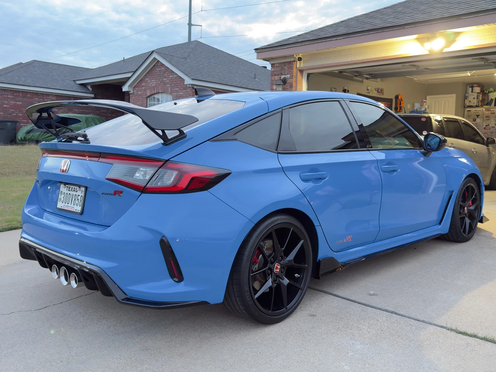 11th Gen Honda Civic Journal on 2024 Civic Type R 28362 IMG_4073