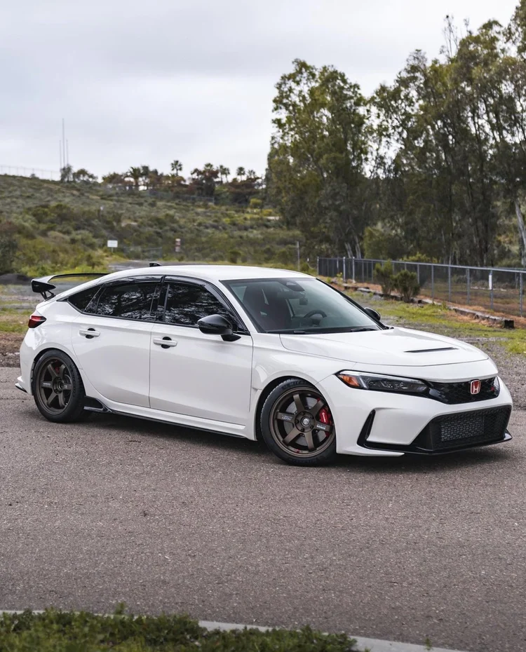 11th Gen Honda Civic 25 Type R build thread: Trying to be different.... IMG_2873