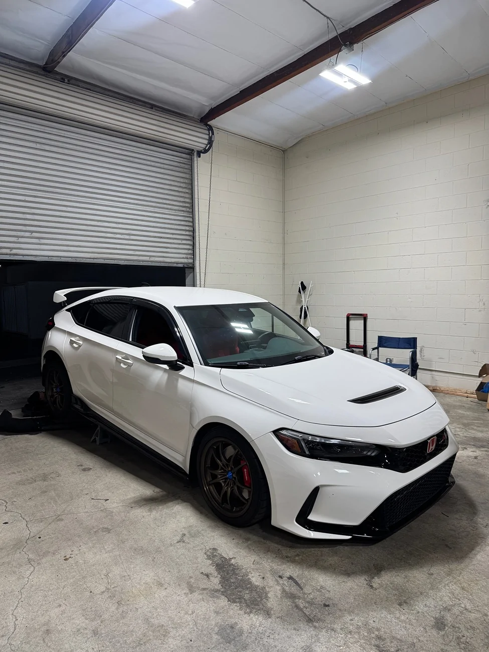 11th Gen Honda Civic Championship White paint matched wing Civic type R OEM Trade or Carbon wing IMG_7973