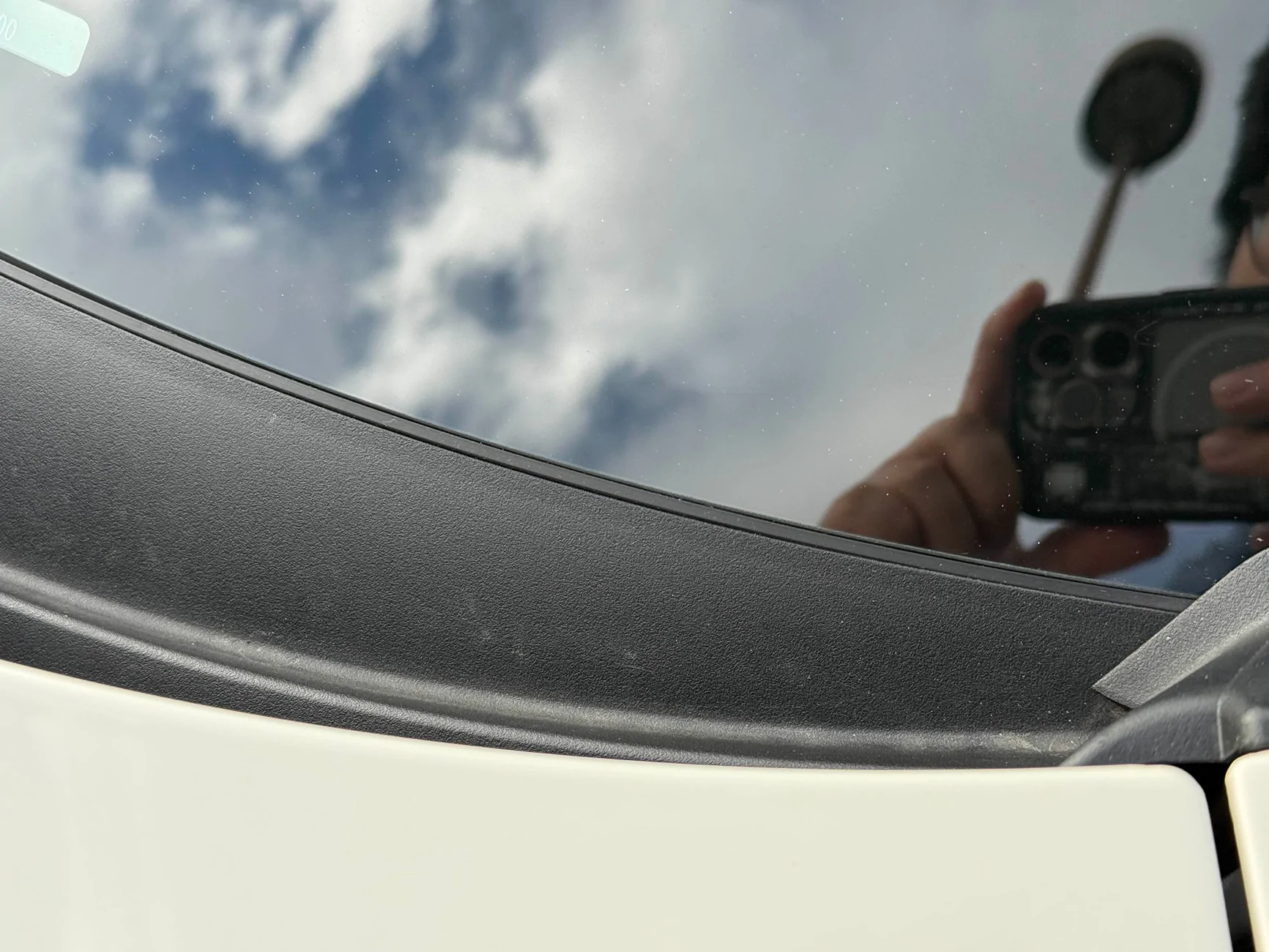 11th Gen Honda Civic Those who've had windshields replaced - help me rate this job lower_cowl_driver_sid