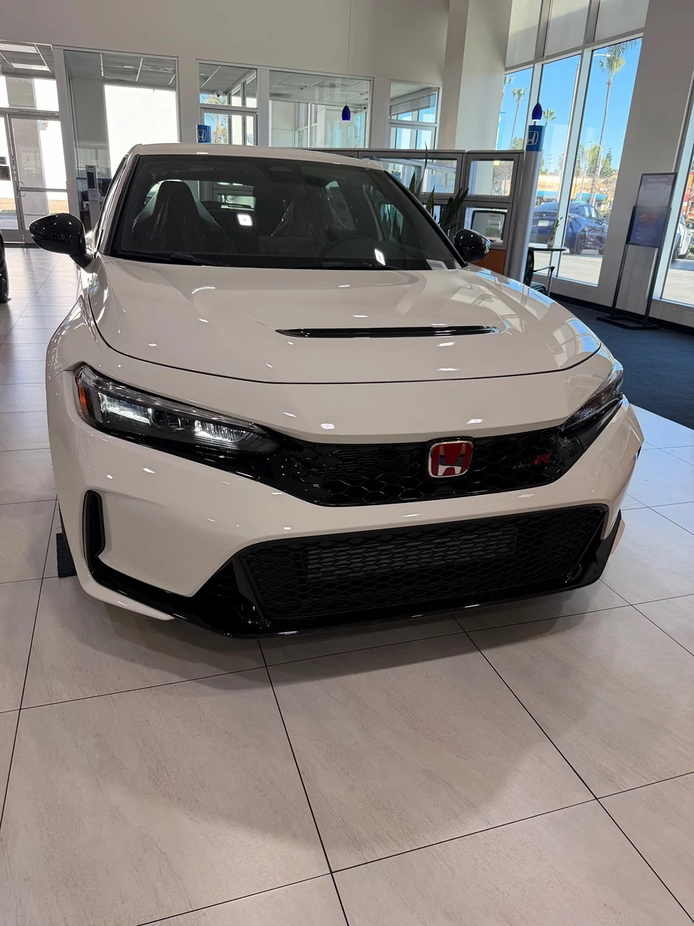11th Gen Honda Civic Post your FL5 Civic Type R delivery pics! 🙌 📸 IMG_3008
