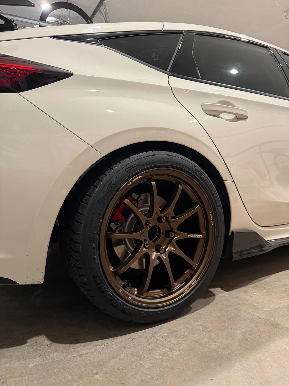 11th Gen Honda Civic God Spec info 18x10 +40 (pictures, alignment specs, tire info) IMG_1872