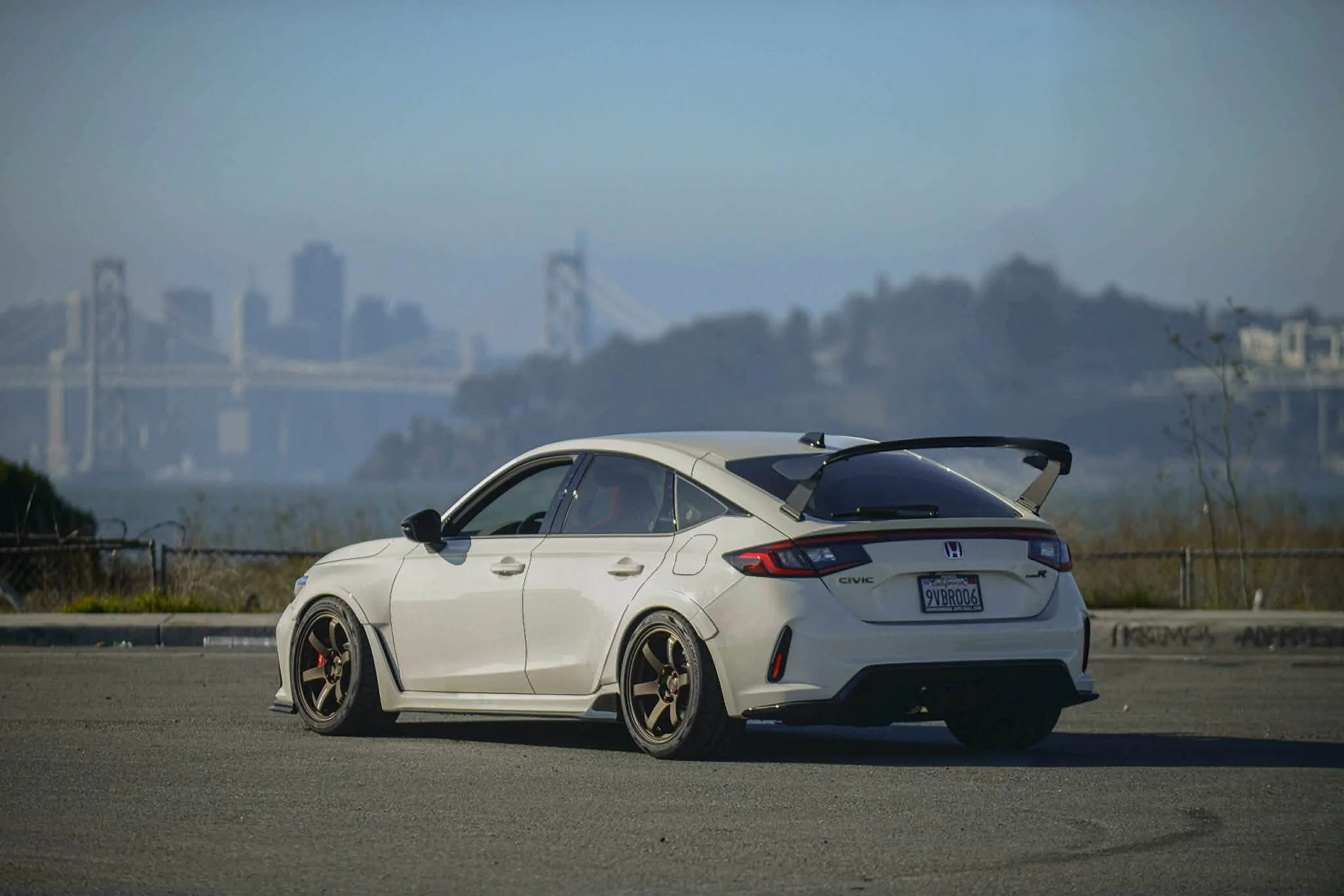 11th Gen Honda Civic Official CHAMPIONSHIP WHITE FL5 Type R Photos Thread 37cdb7b0-75ee-459b-99e3-3eaec7cad428