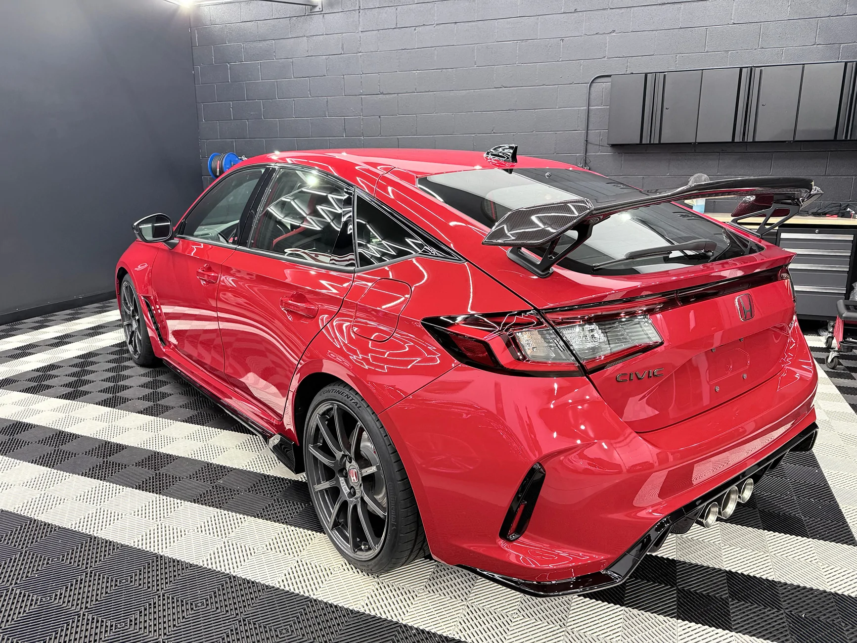11th Gen Honda Civic Official RALLYE RED FL5 Type R Photos Thread IMG_3826
