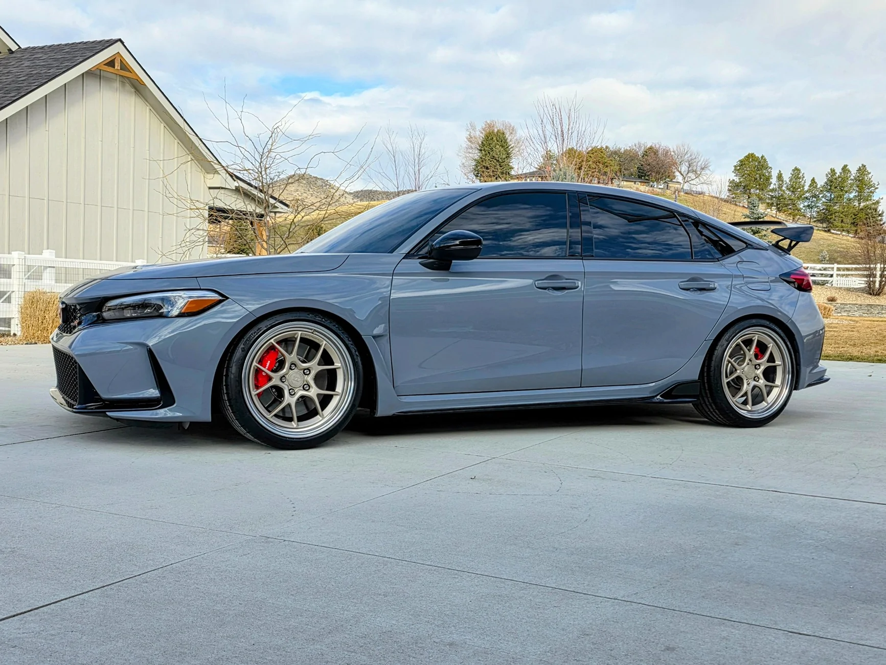 11th Gen Honda Civic Official SONIC GRAY PEARL FL5 Type R Photos Thread 20260220_095803~2