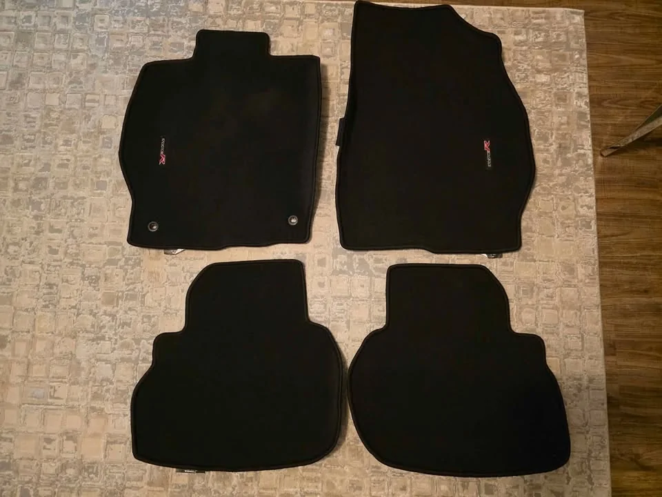 11th Gen Honda Civic FL5 Civic Type R oem black carpet mats Black Type R floor mats2