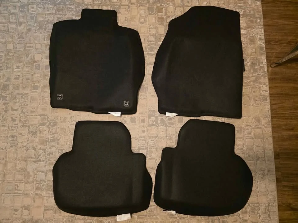 11th Gen Honda Civic FL5 Civic Type R oem black carpet mats Black Type R floor mats3