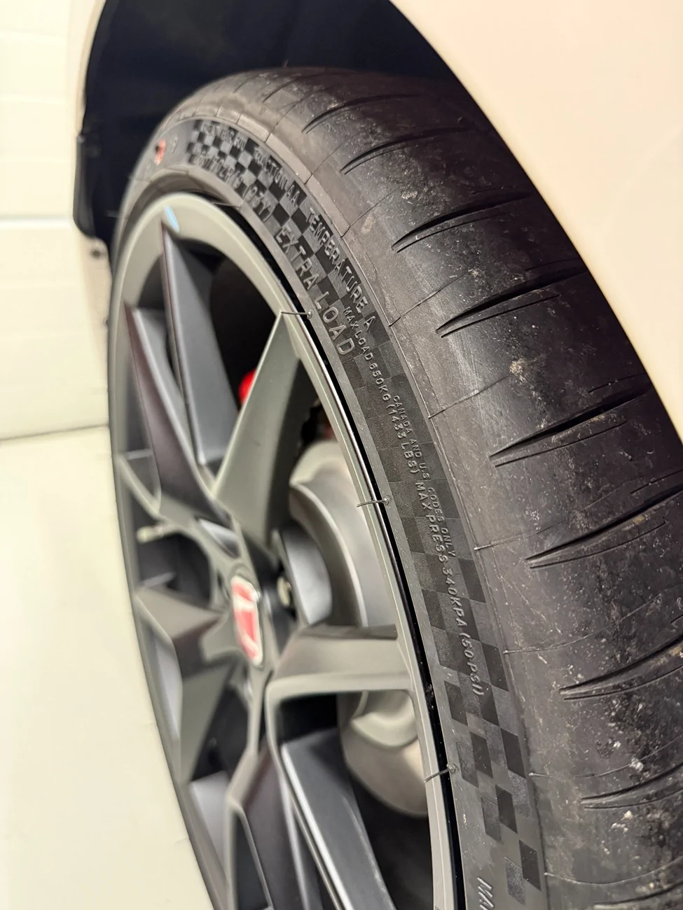 11th Gen Honda Civic 2025 Type R brochure tire size? IMG_2151