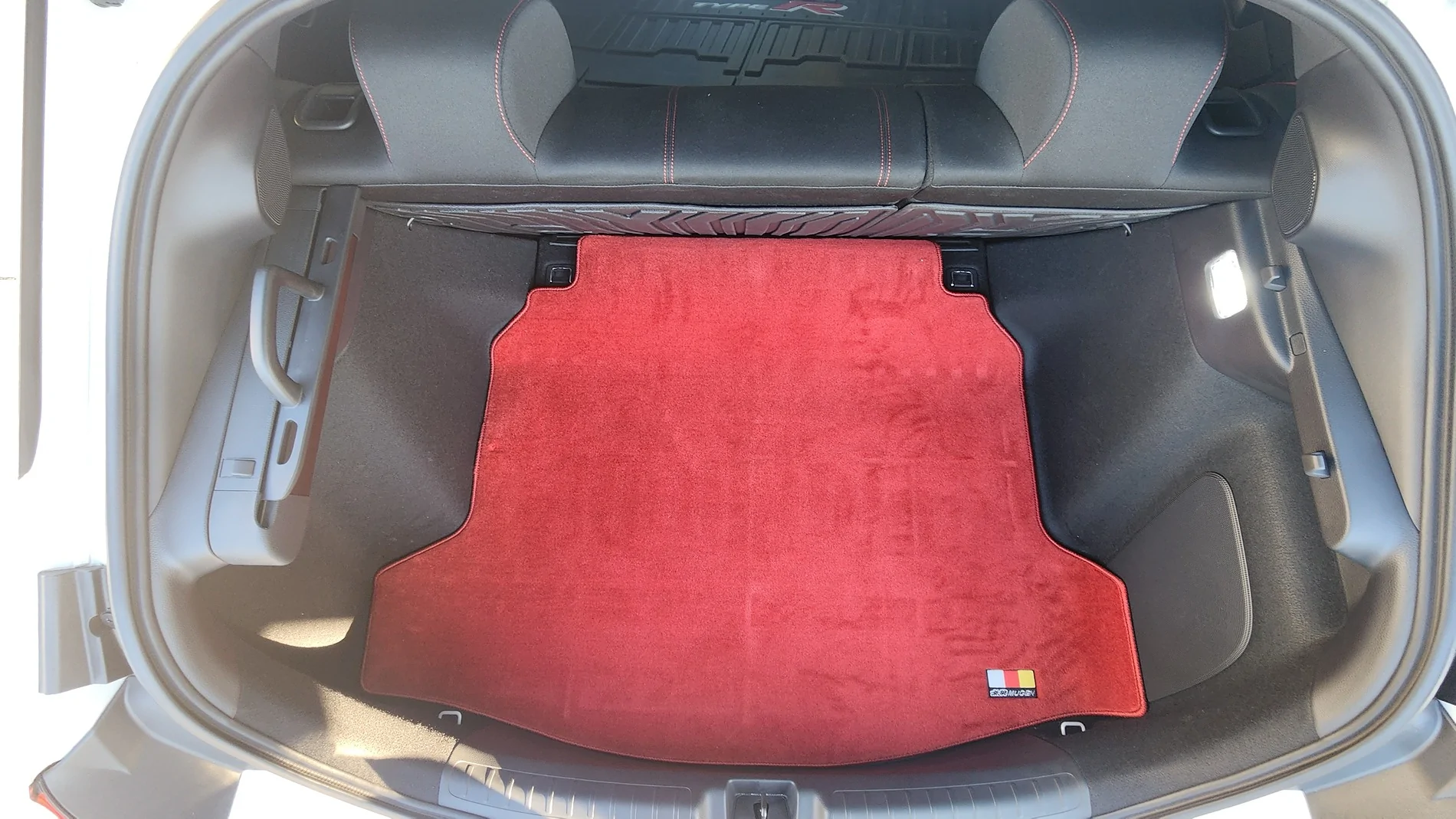 11th Gen Honda Civic Carpet trunk mat? 1000045410