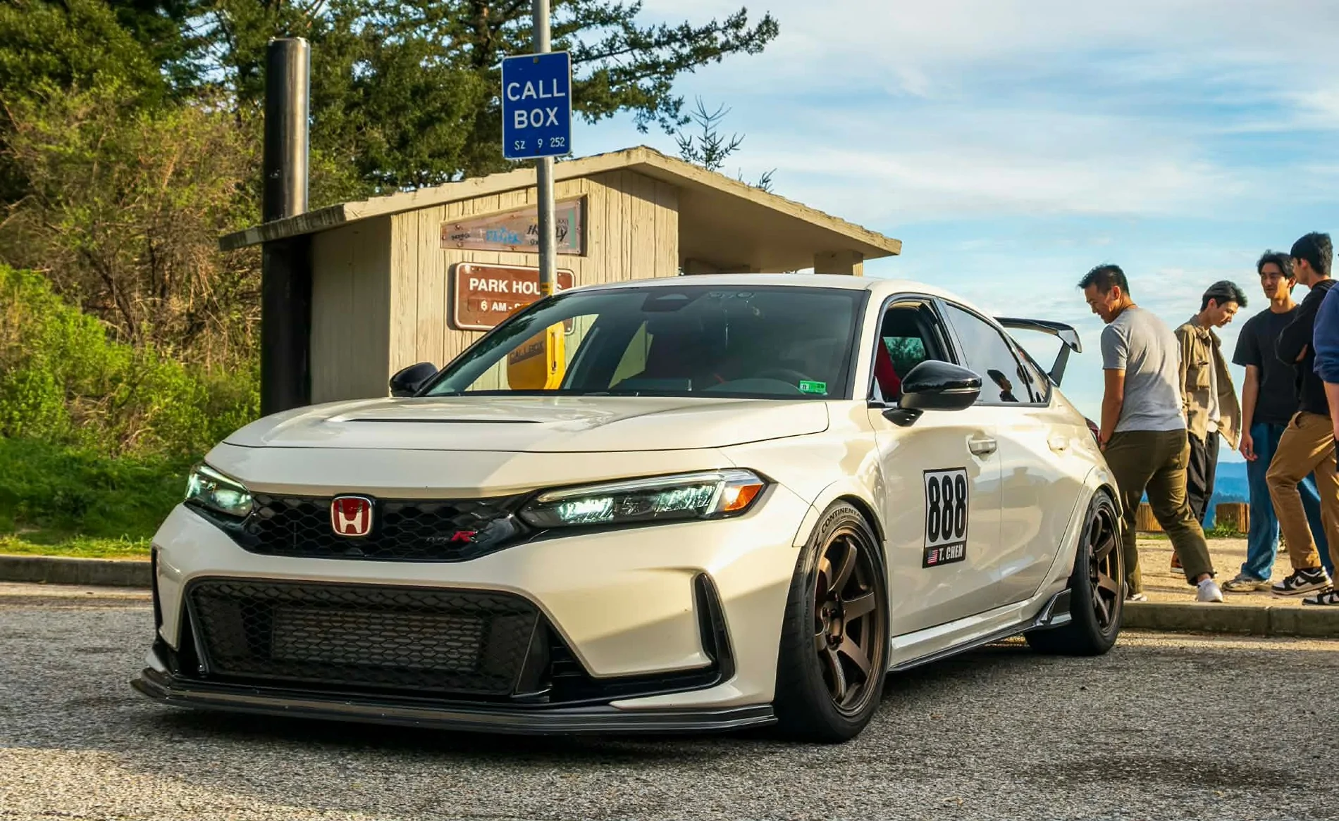 11th Gen Honda Civic Official CHAMPIONSHIP WHITE FL5 Type R Photos Thread 0cbd83e1-853f-4dca-9243-12436aabe6da
