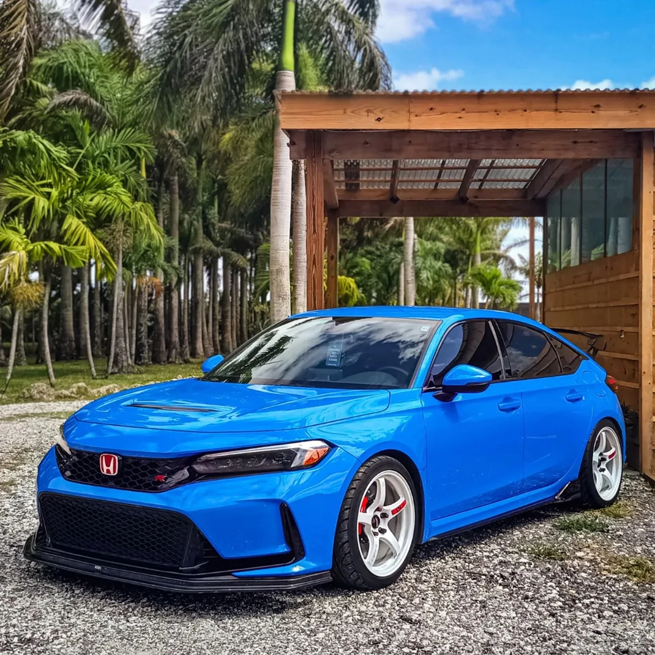11th Gen Honda Civic Official BOOST BLUE FL5 Type R Photos Thread 301966F6-274B-42F2-B135-A651F23DBC8D
