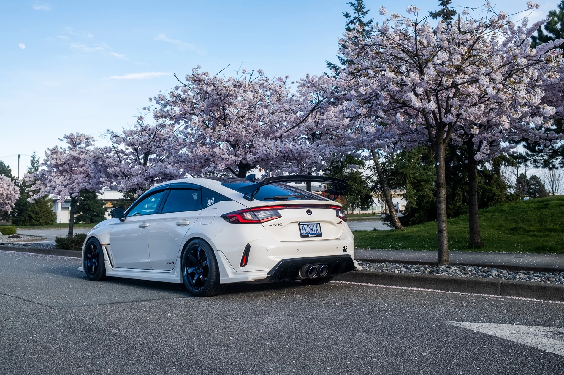 11th Gen Honda Civic Official CHAMPIONSHIP WHITE FL5 Type R Photos Thread DSCF1617