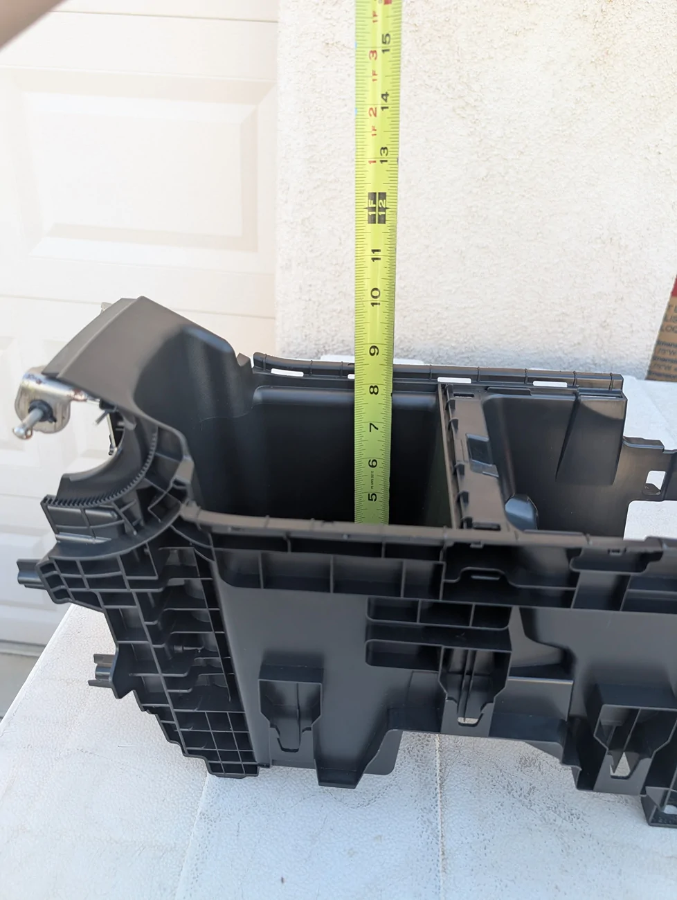 11th Gen Honda Civic Trade - Integra center console and armrest hinge PXL_20260330_210906350