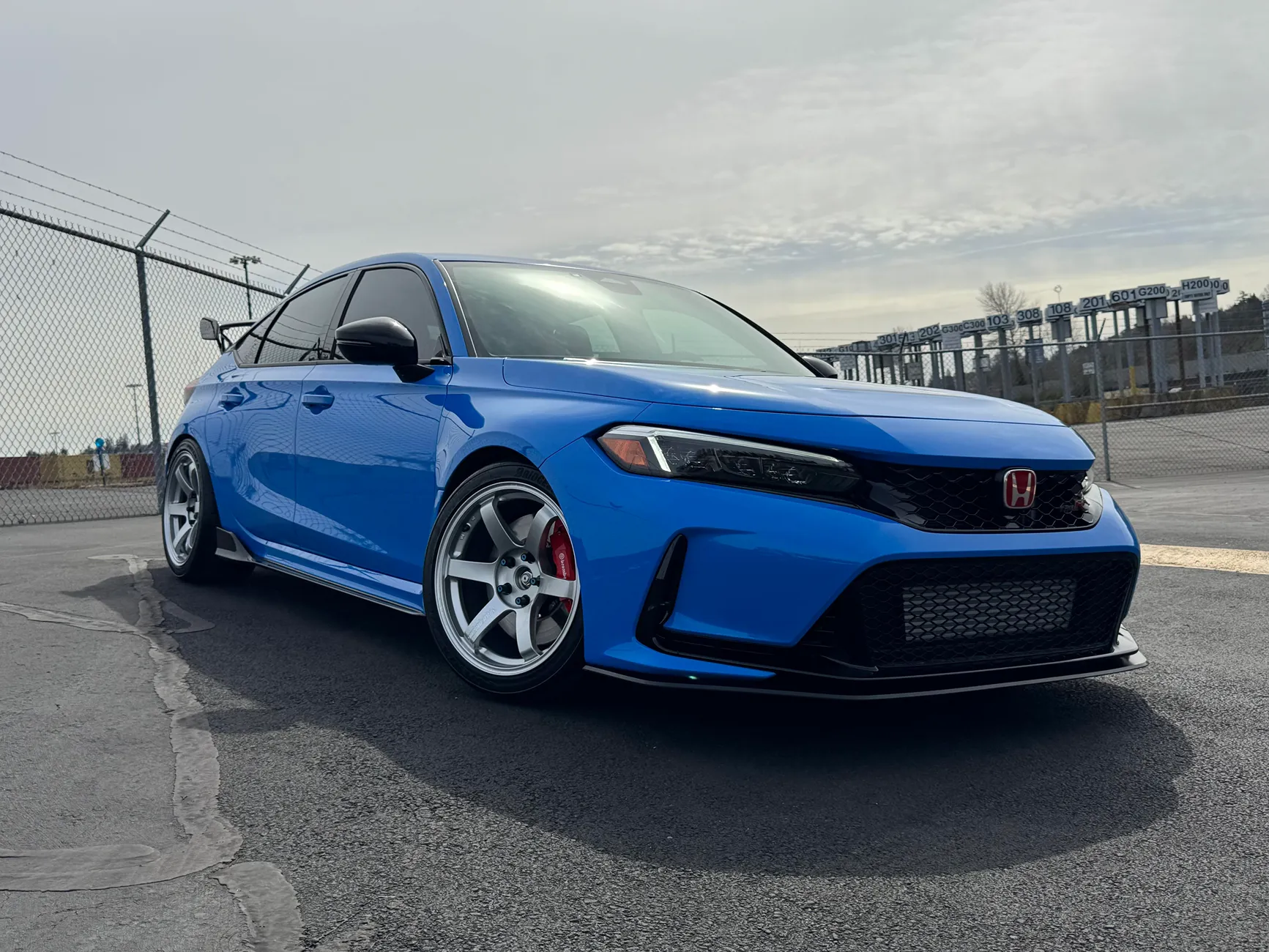 11th Gen Honda Civic God Spec info 18x10 +40 (pictures, alignment specs, tire info) ikqz39xbhvqg1