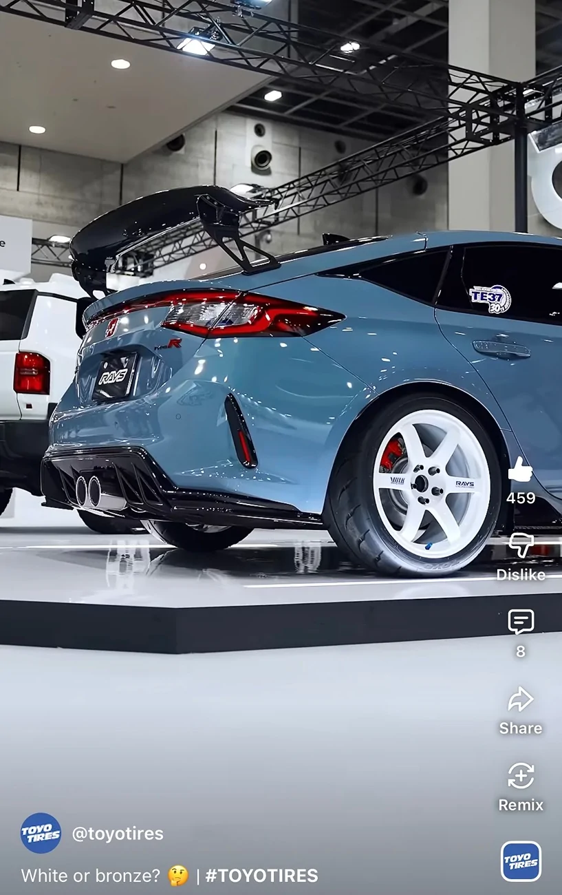 11th Gen Honda Civic Need info on FL5 @ Toyo Tires Show IMG_7738