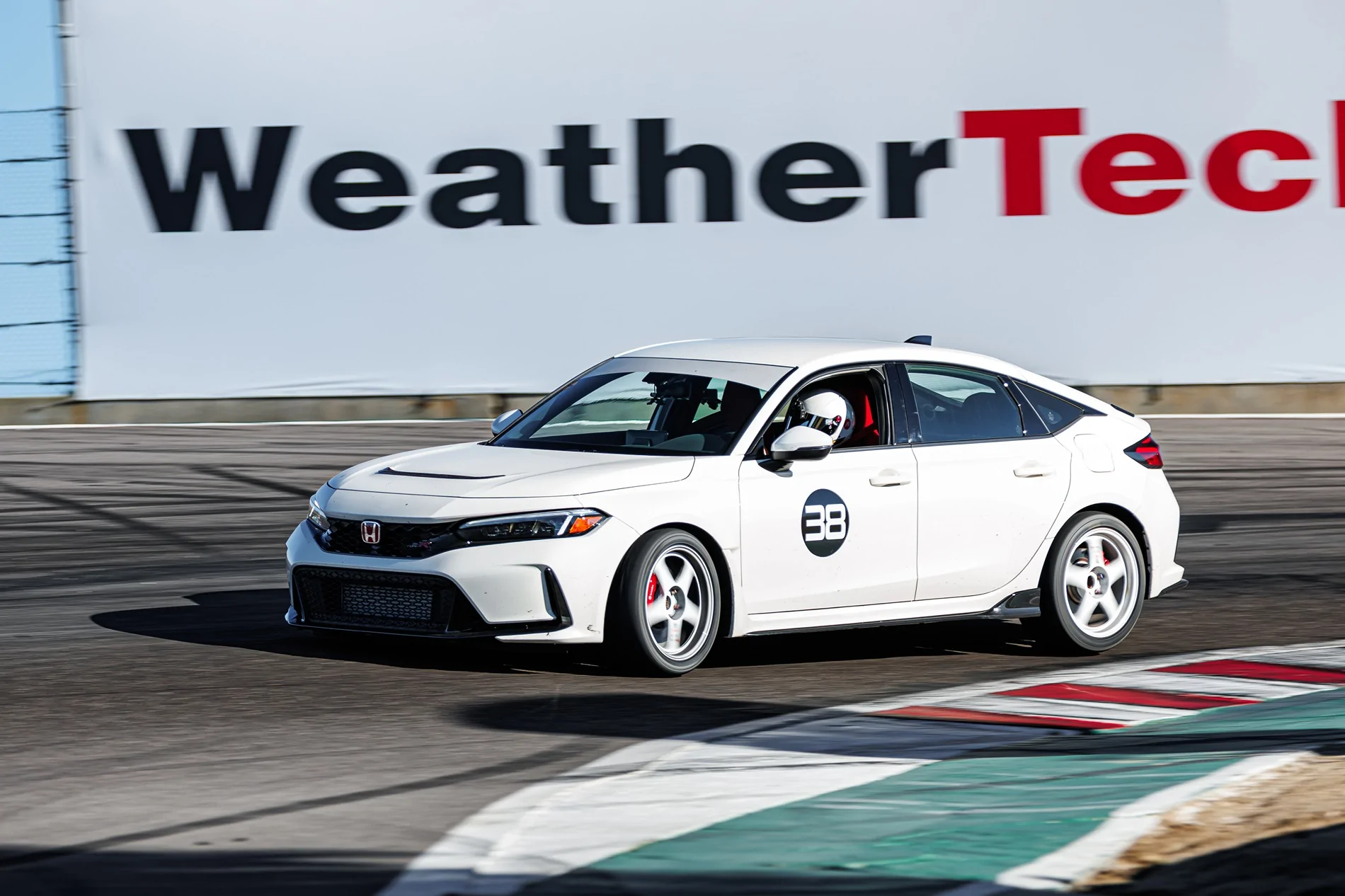 11th Gen Honda Civic Official CHAMPIONSHIP WHITE FL5 Type R Photos Thread LS12-6LS-038-8565