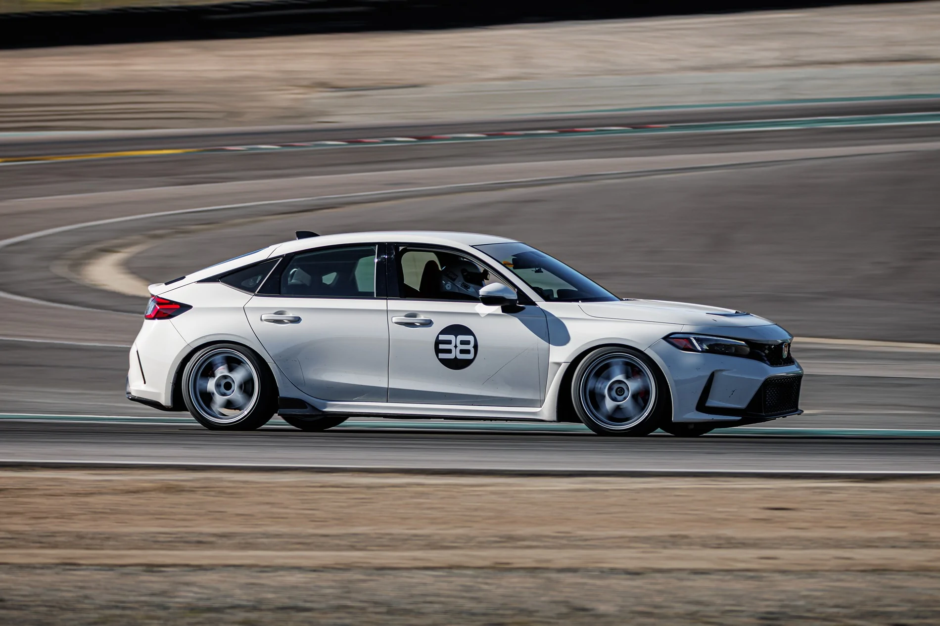 11th Gen Honda Civic Official CHAMPIONSHIP WHITE FL5 Type R Photos Thread LS12-6LS-038-6984