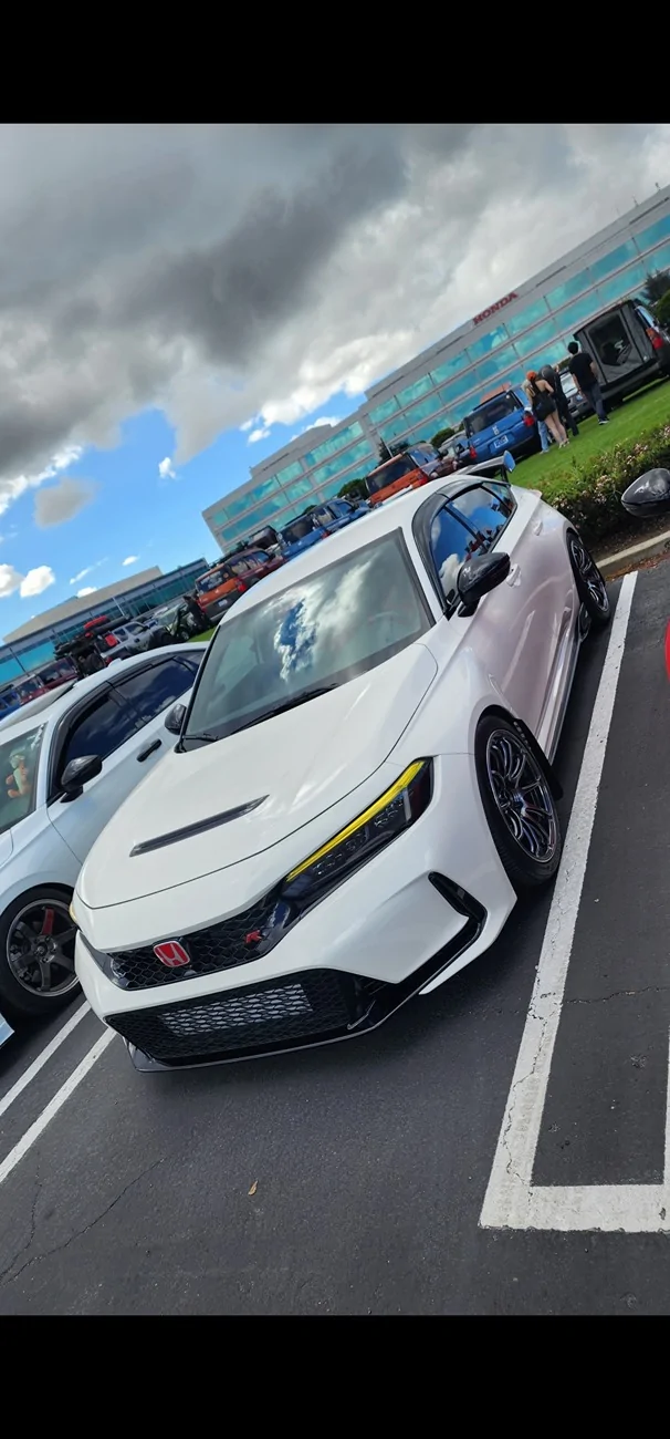 11th Gen Honda Civic Honda Collection Hall - Cars and Coffee 1000048514