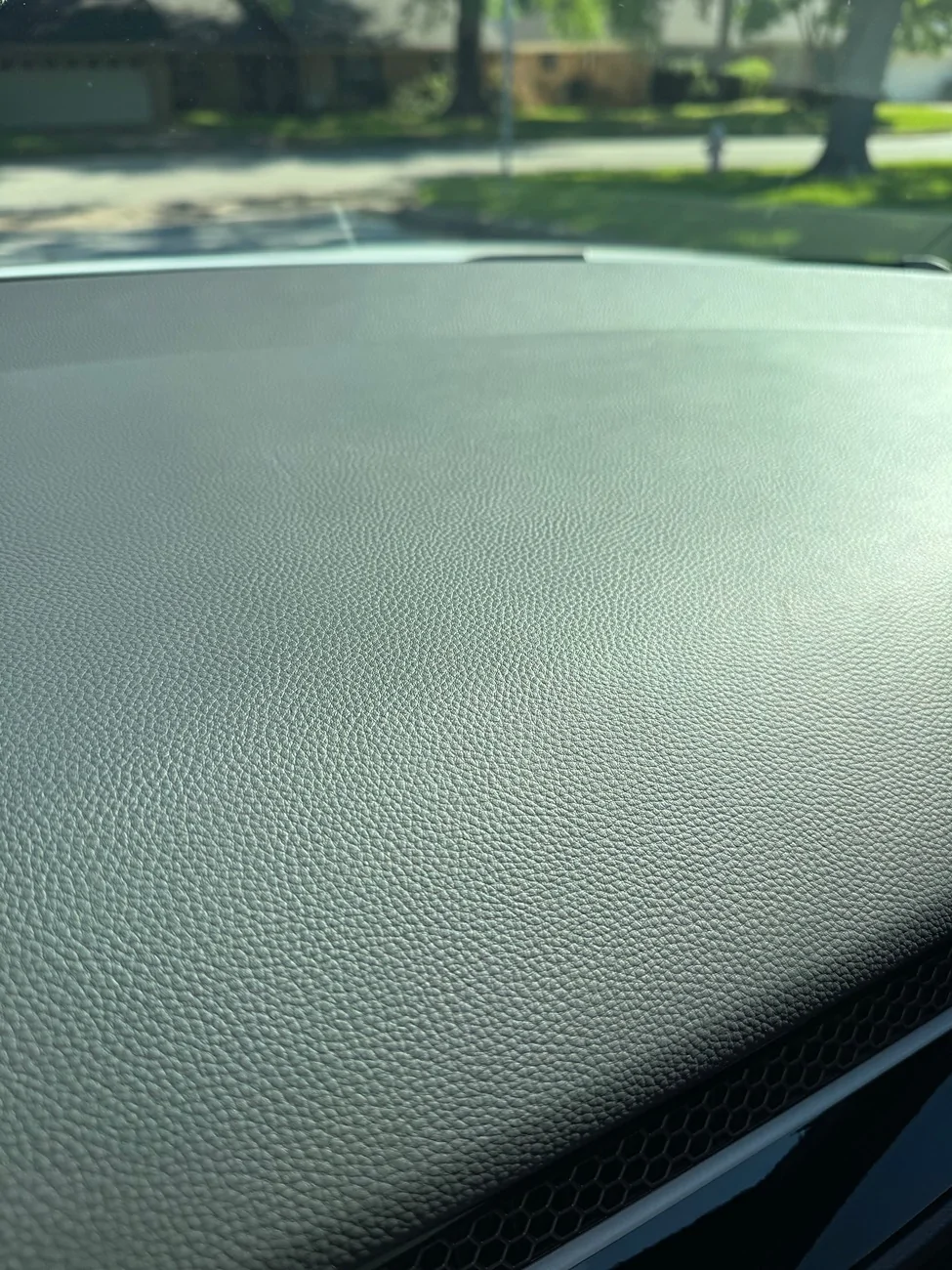 11th Gen Honda Civic Dash discolorations across the board? IMG_6523