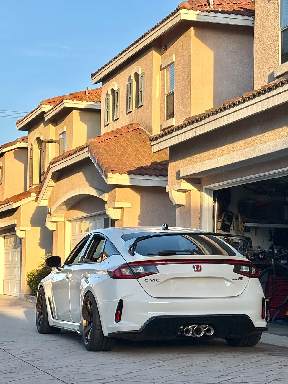 11th Gen Honda Civic God Spec info 18x10 +40 (pictures, alignment specs, tire info) IMG_5947