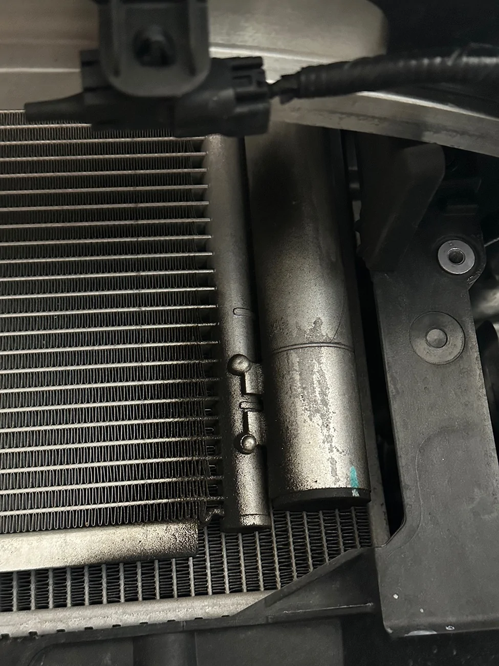 11th Gen Honda Civic Oil on Ac condenser ? IMG_9071
